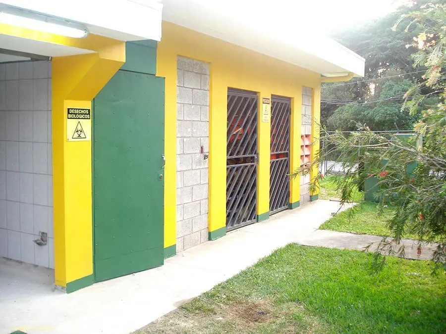 Construcción de Bodegas Monteverde